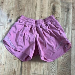 lululemon hotty hot shorts